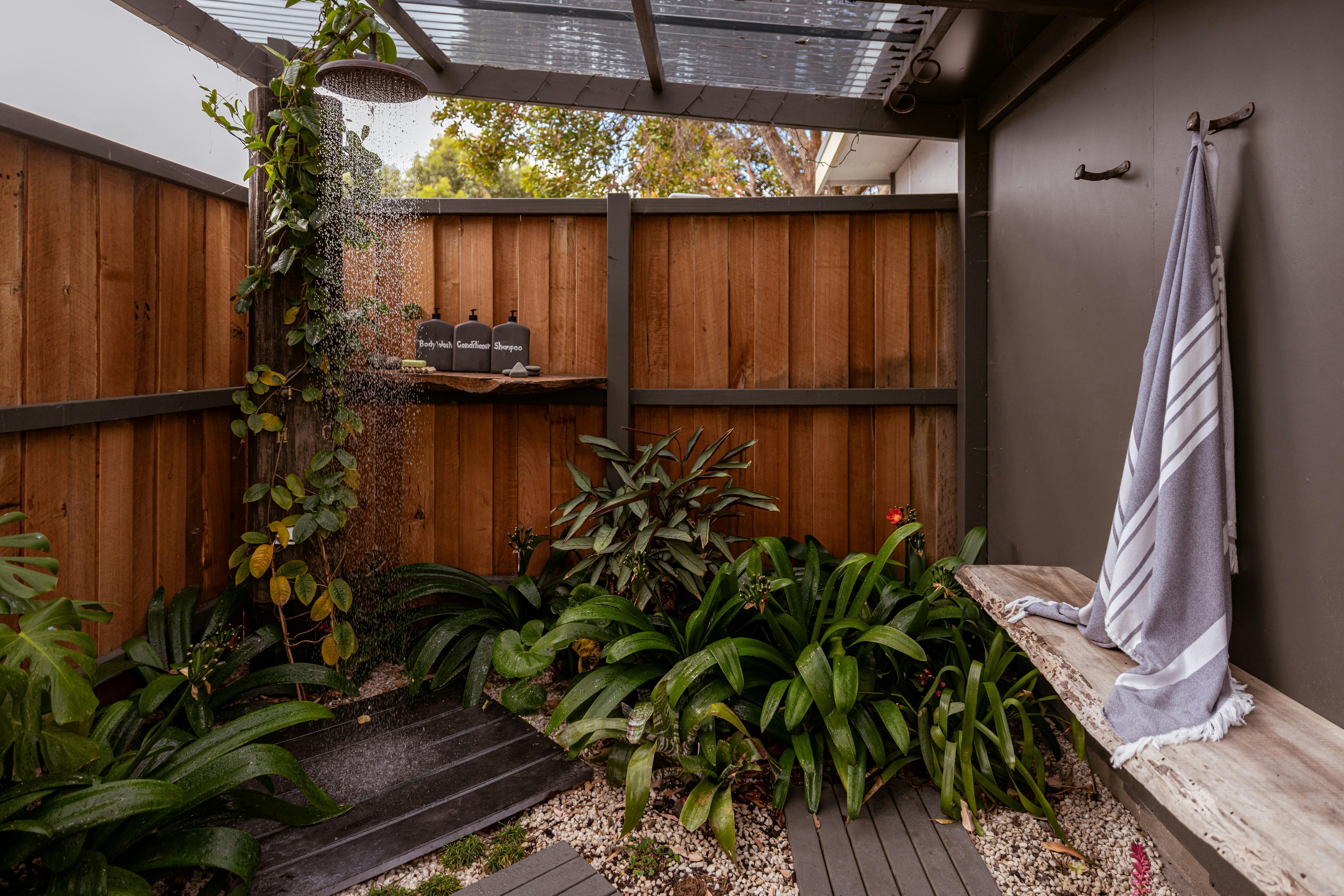 outdoor shower, private