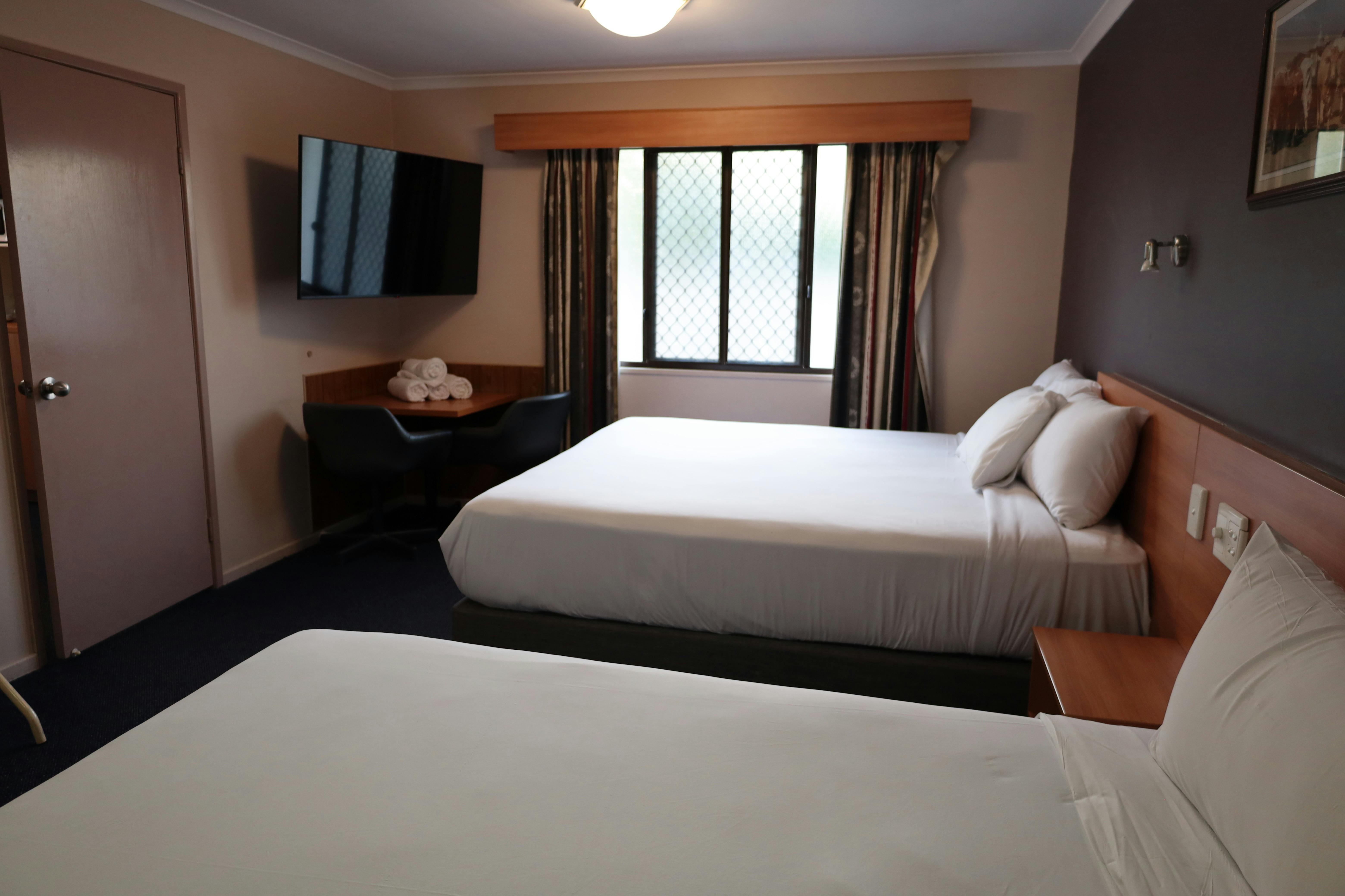 Sun Palms Hotel Motel