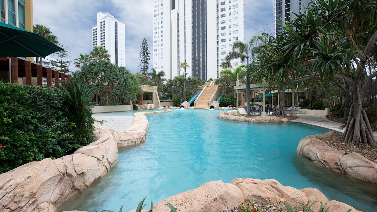 Mantra Sun City - Swimming Pool
