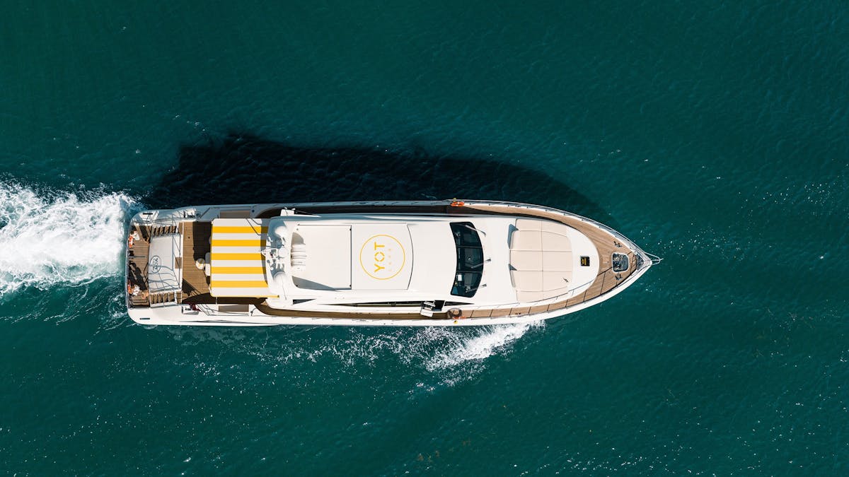 YOT Capri Overhead