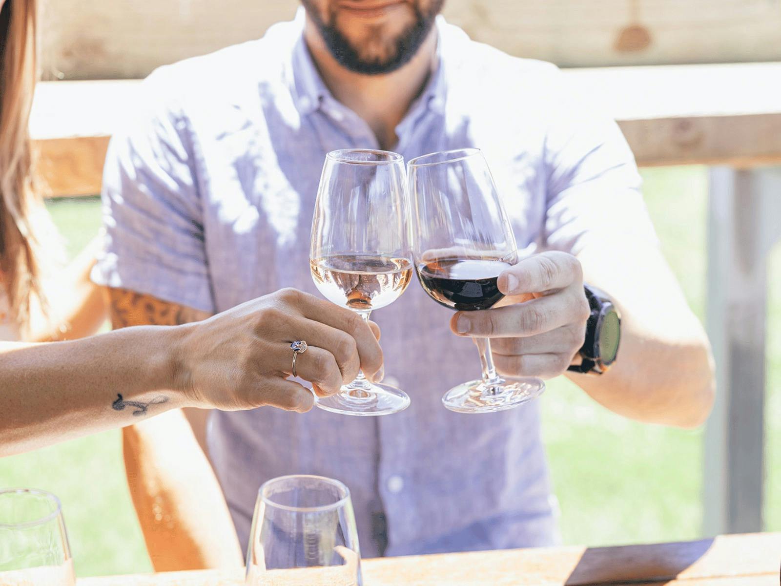 Four Winds Vineyard Wine glasses