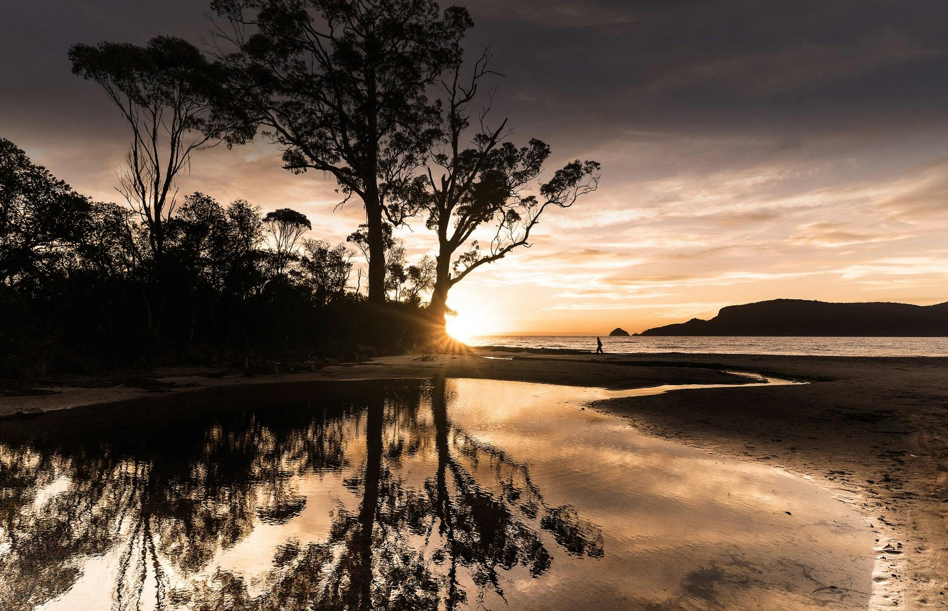 Sunrise on Bruny Island, Tasmania. Day Tours Tasmania, food tours