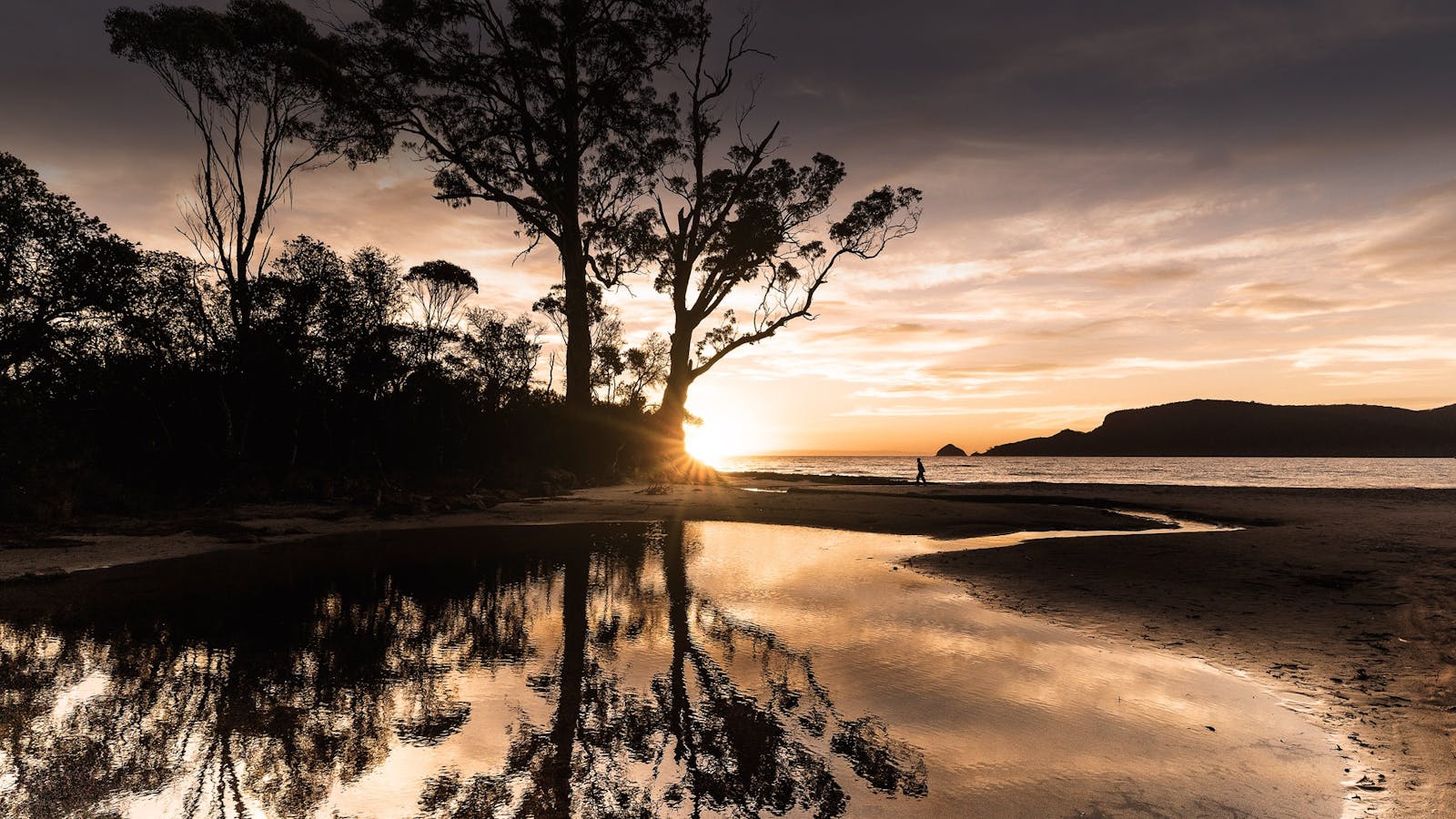 Sunrise on Bruny Island