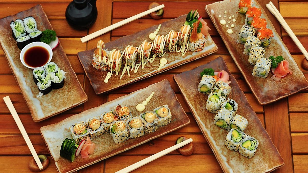 5 plates of sushi