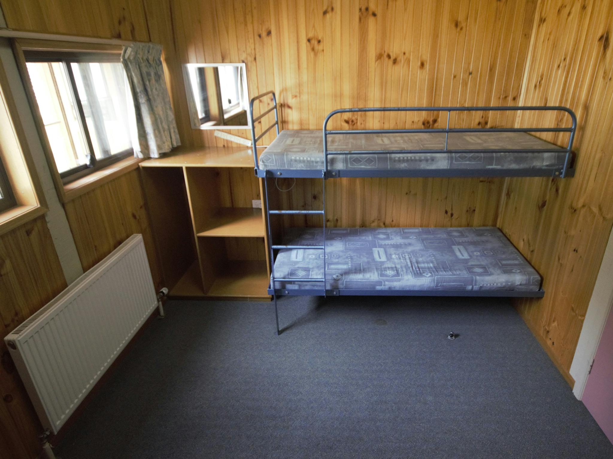 A Wing 2 bed room