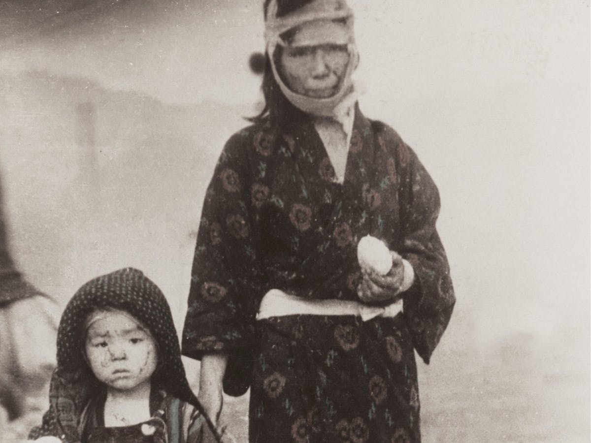 Mother and Child in Hashiguchi-machi (Nagasaki)