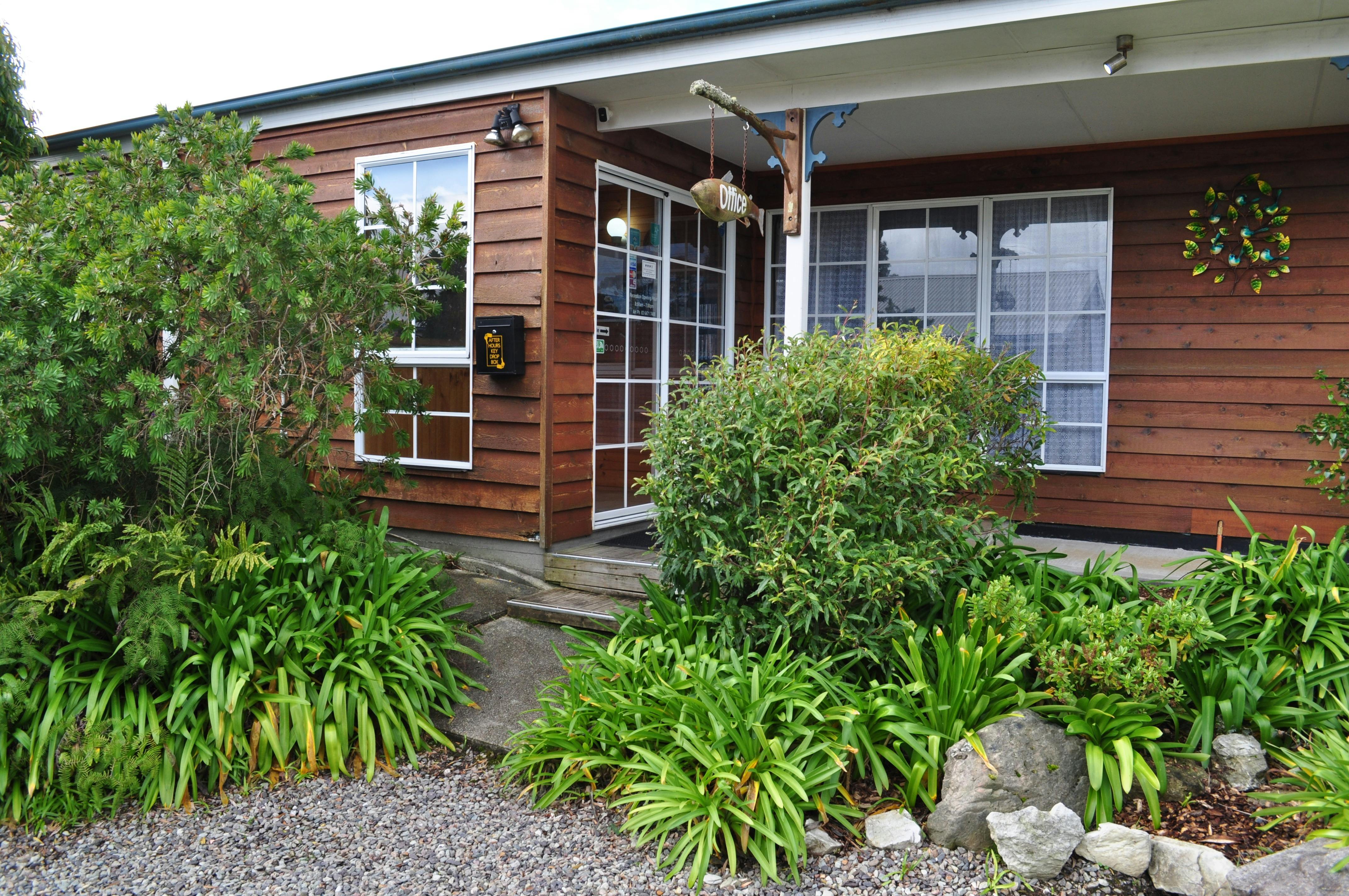 Castaway Holiday Apartments