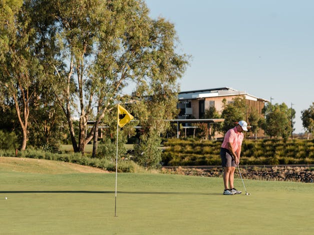 Black Bull Golf Course at Silverwoods Resort Yarrawonga