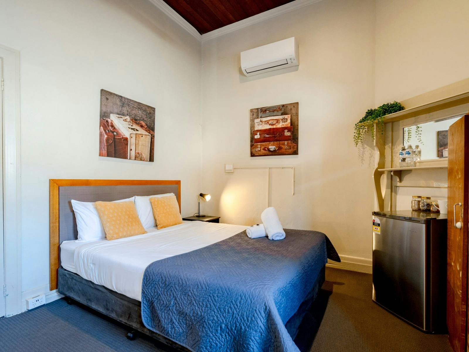 The Delatite Hotel upstairs accommodation