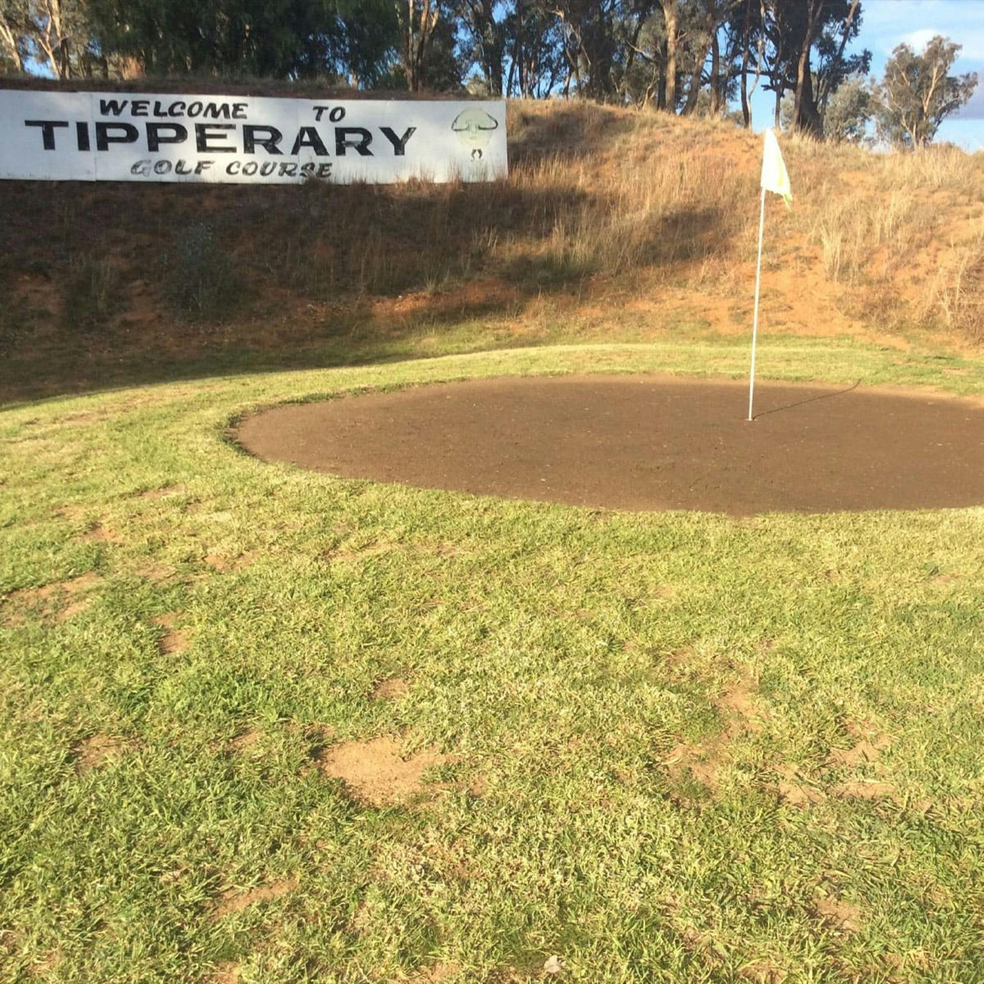 Tipperary Golf Club sign