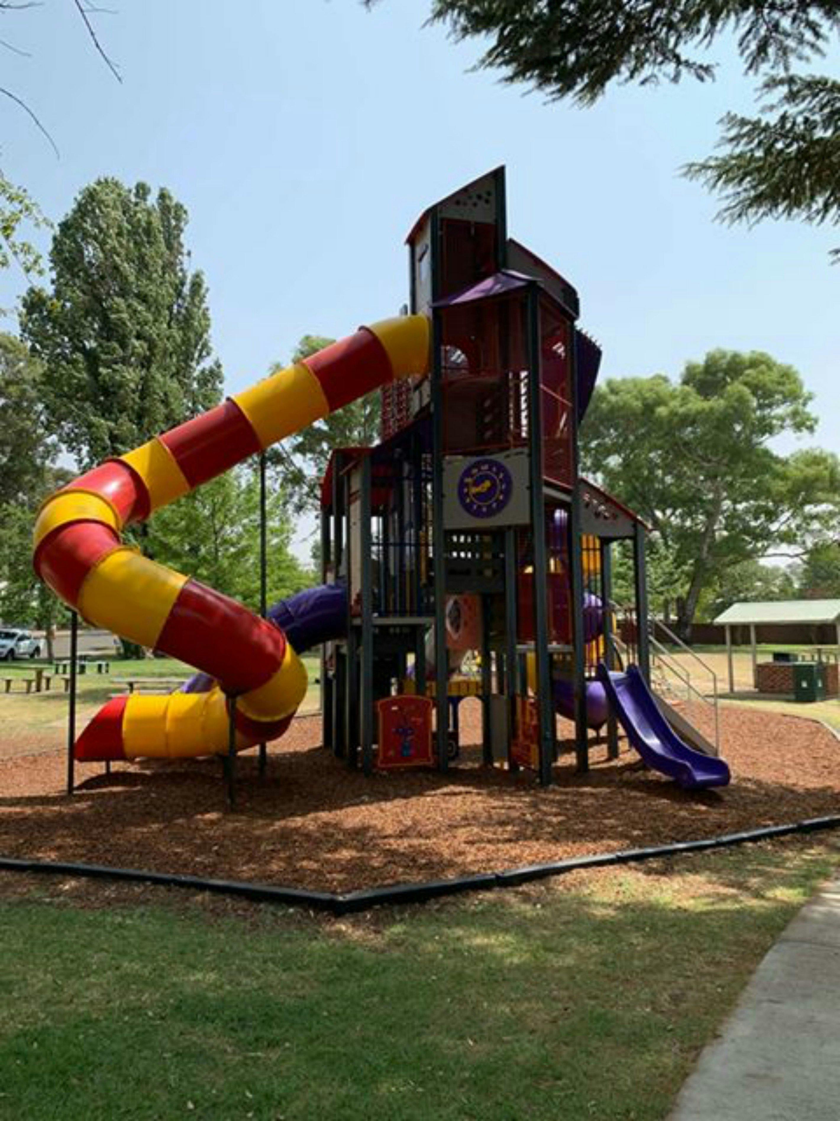 Coronation Park Yass NSW Holidays & Things to Do