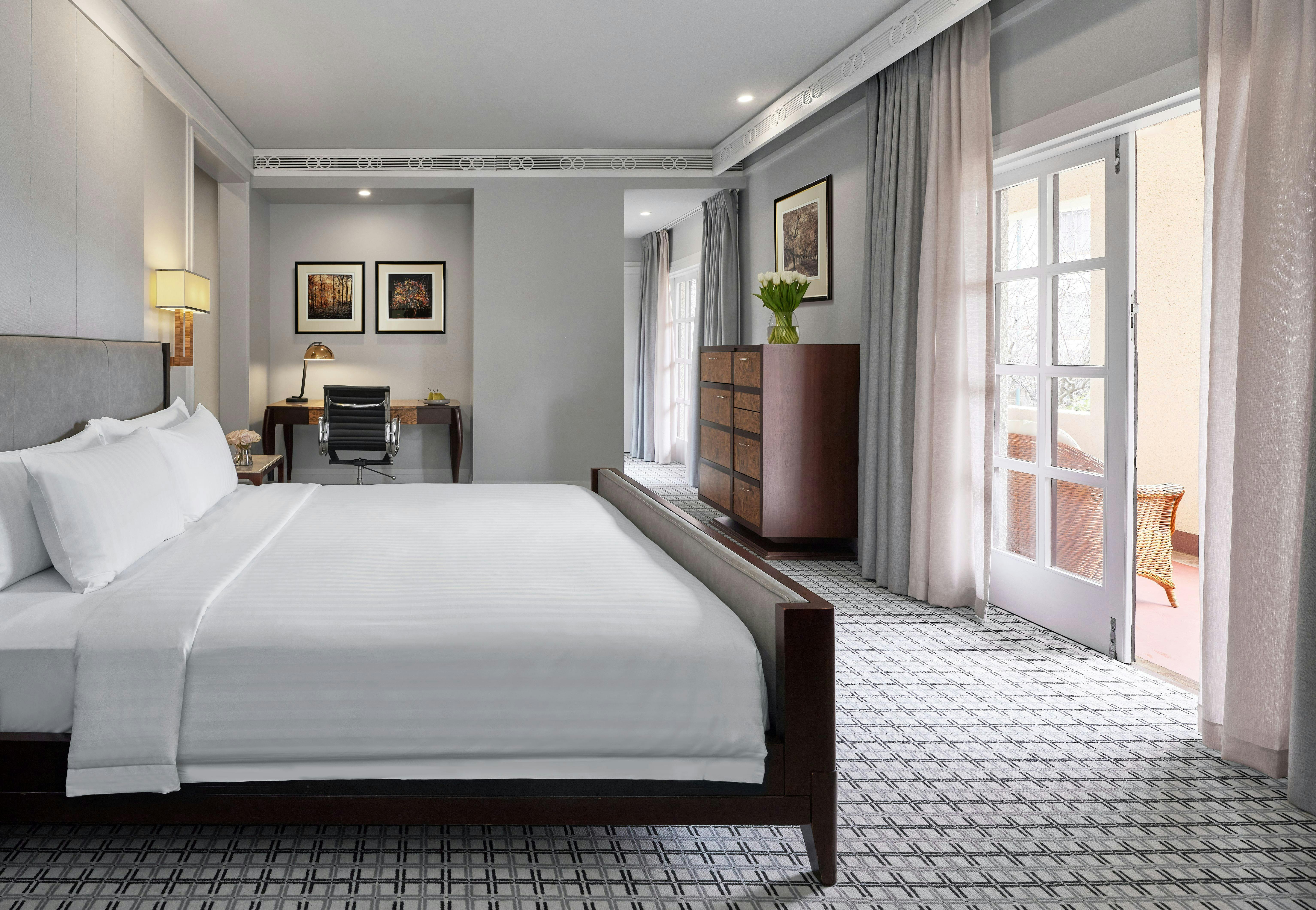 King Heritage Balcony Room