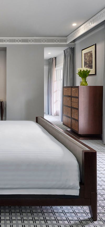 King Heritage Balcony Room