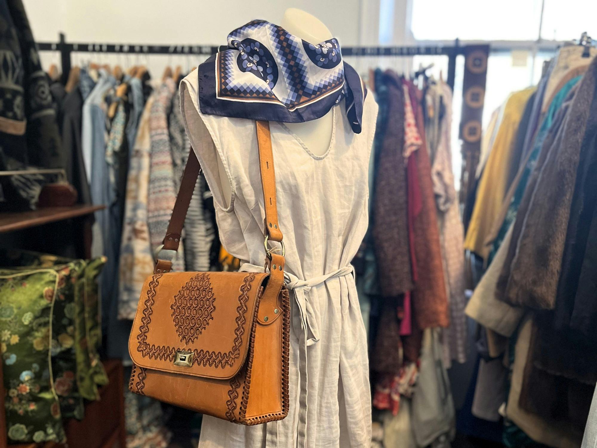 Sustainable fashion with thoughtfully curated preloved and vintage clothing.
