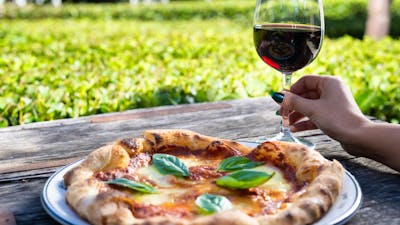 The Sir George Margarita Pizza