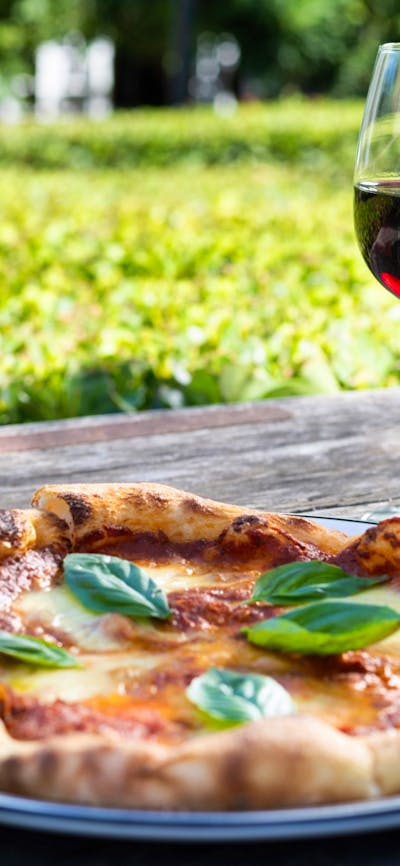 The Sir George Margarita Pizza