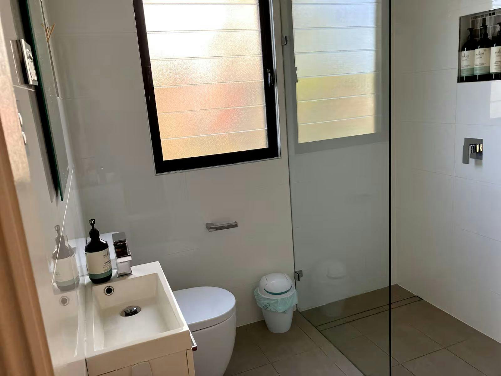 레드 게이트 욕실