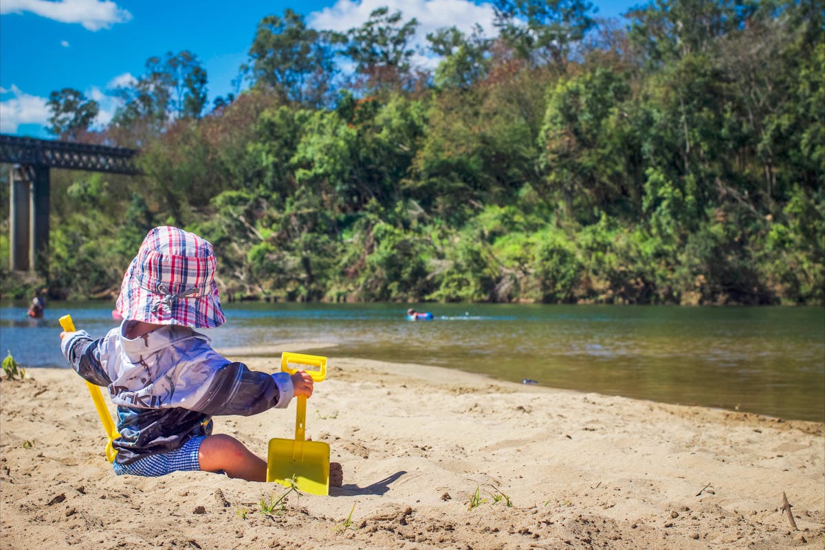 Platypus Beach, Mirani