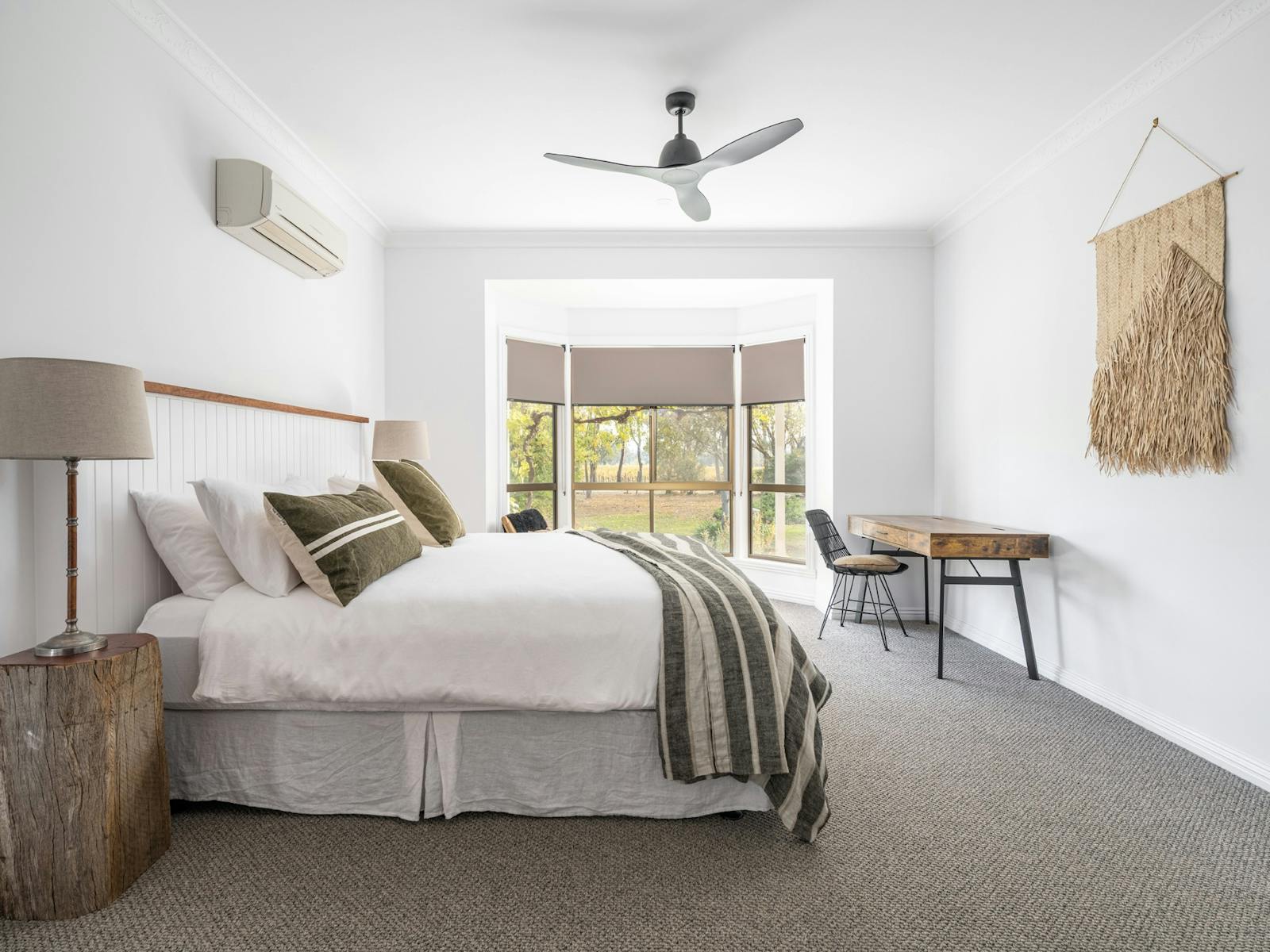 Bedroom with garden view