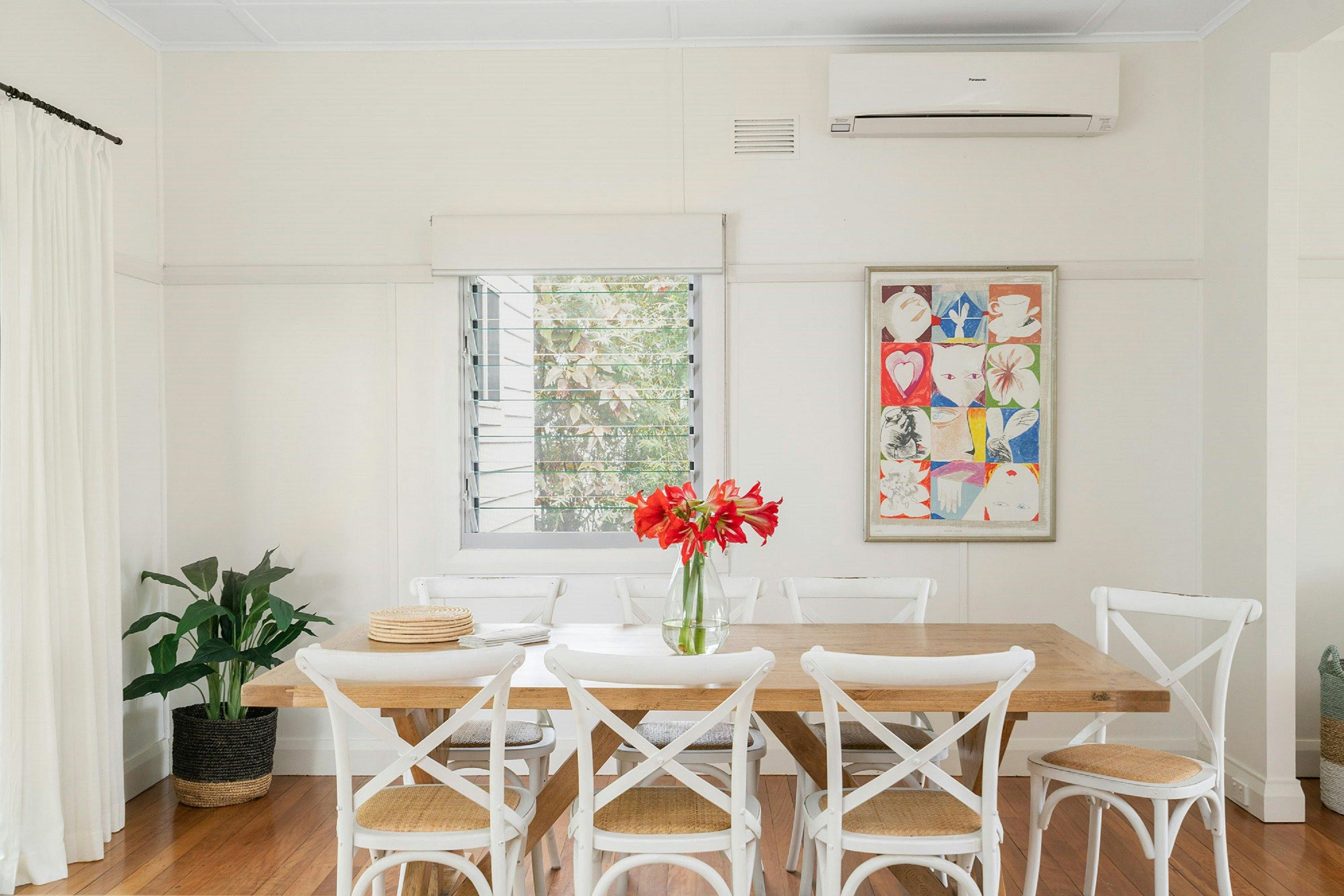 흰 토끼 - 바이런 베이 - 식탁