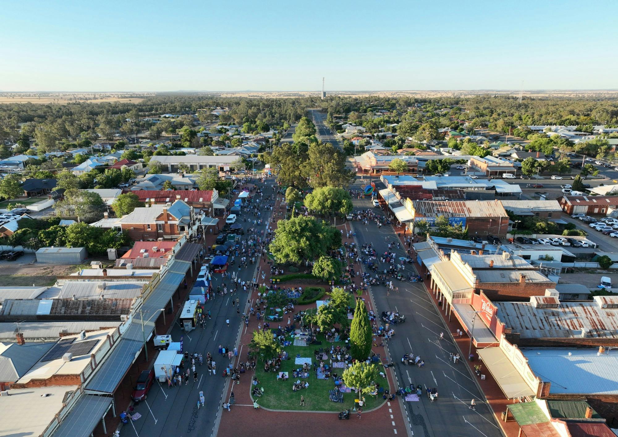 Coolamon NYE Street Party in daylight