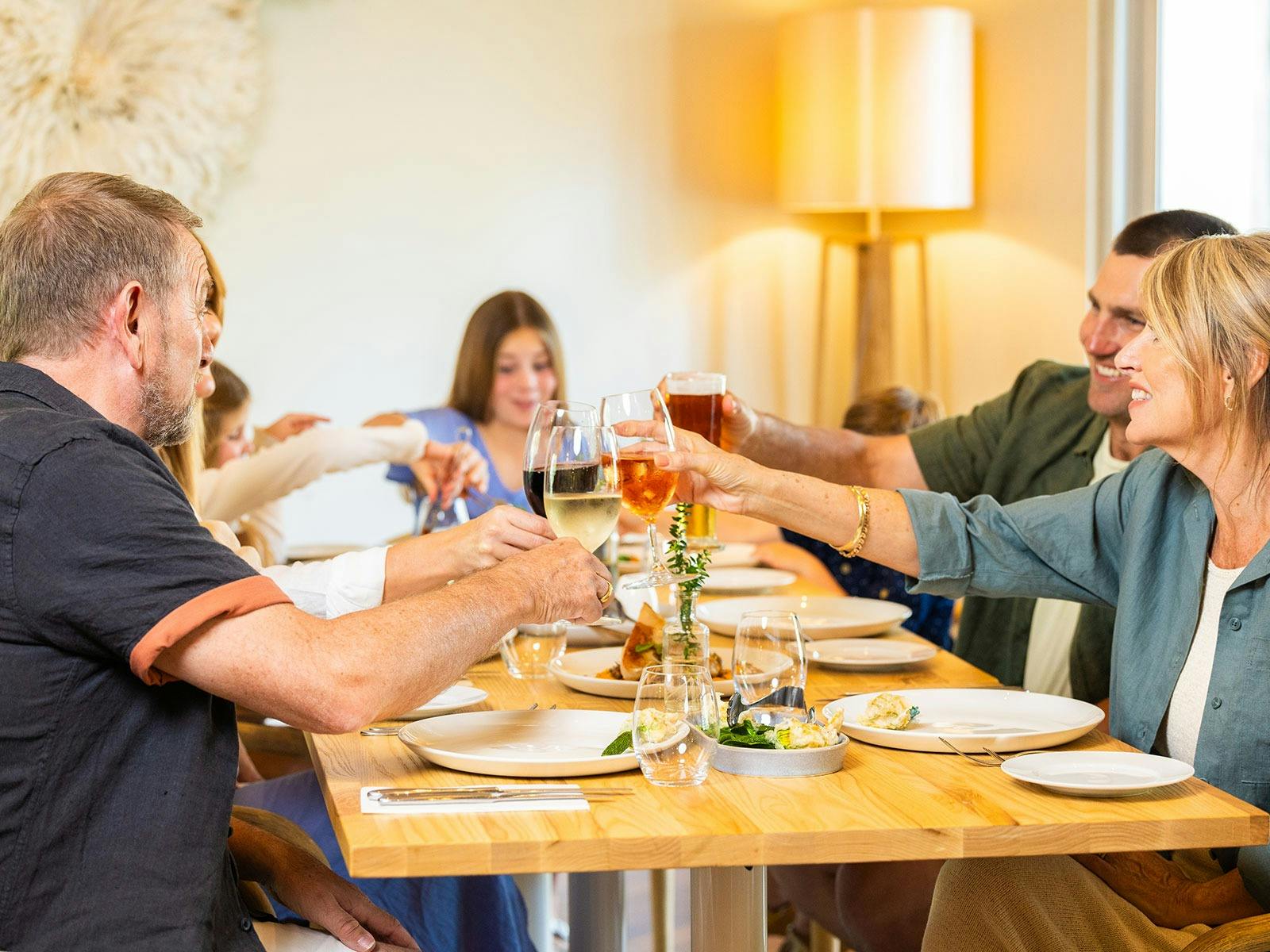 Tides Kitchen and Bar