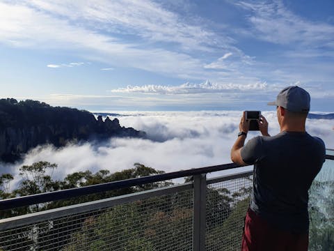 Grand Cliff and Six-Foot Track Highlights Four-Day Pack-Free Guided Walk