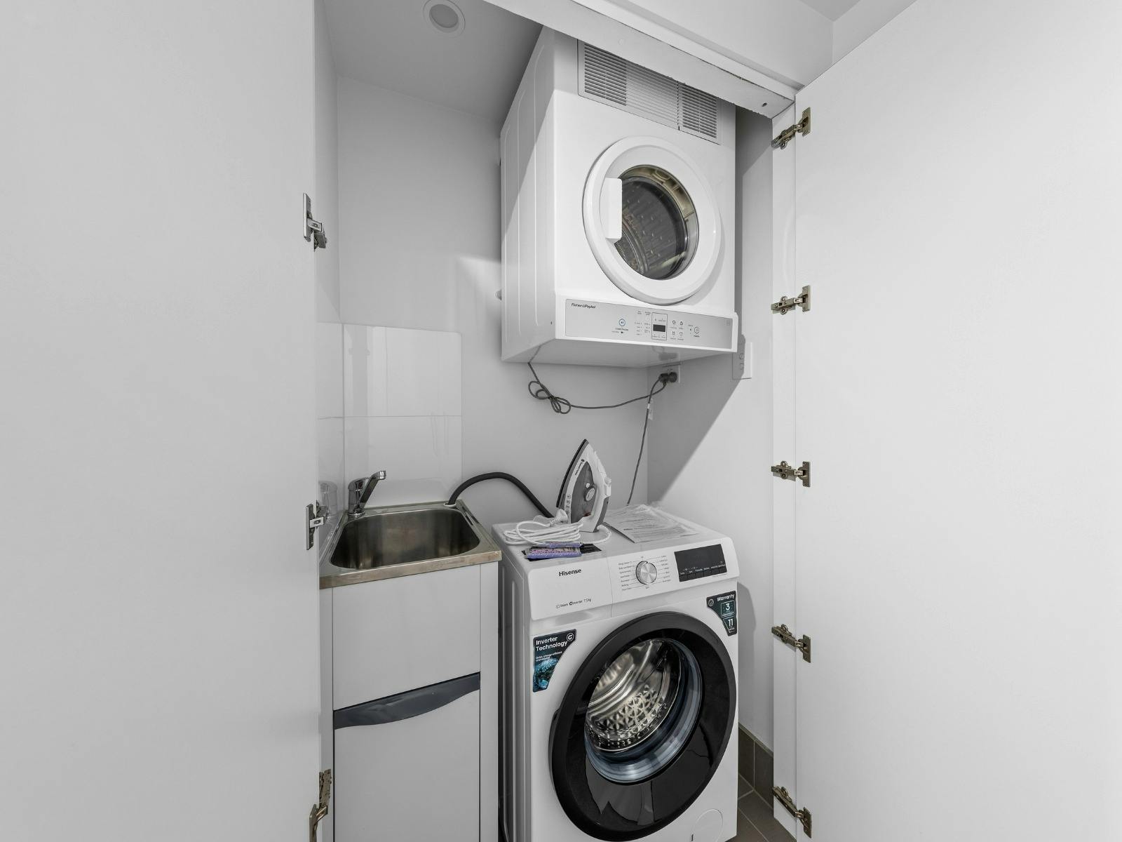 2 bedroom 2 Bathroom