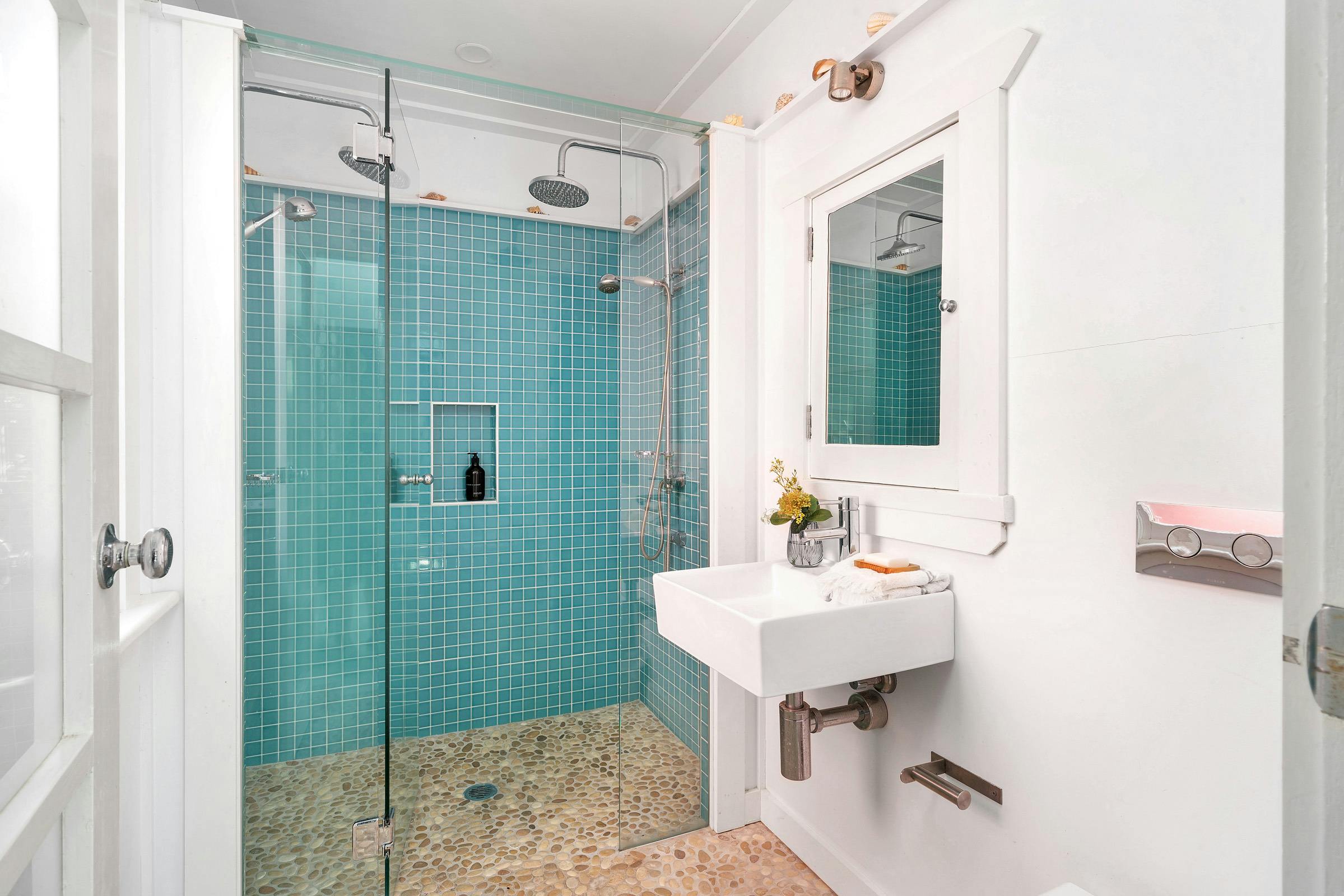 Ensuite with dual rainwater showers