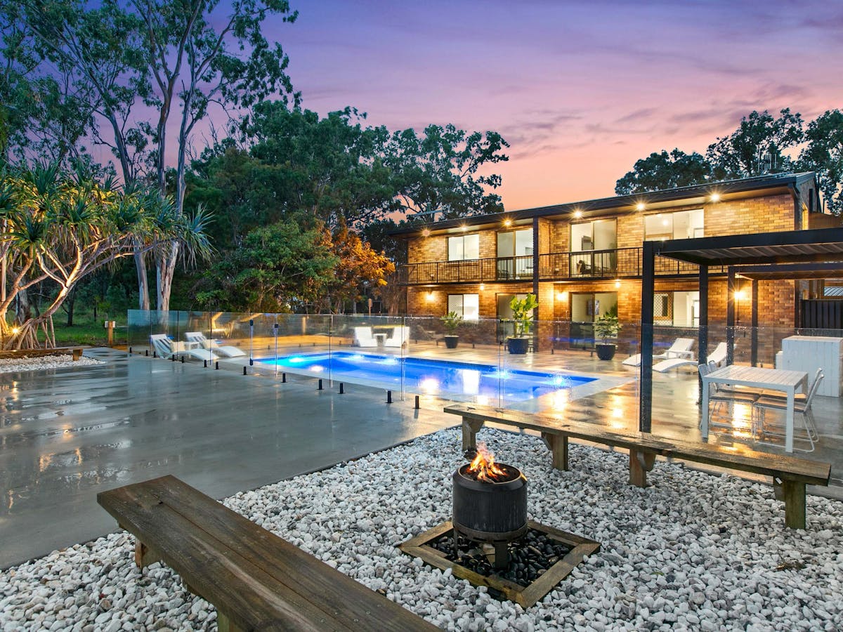 Fire pit, heated pool
