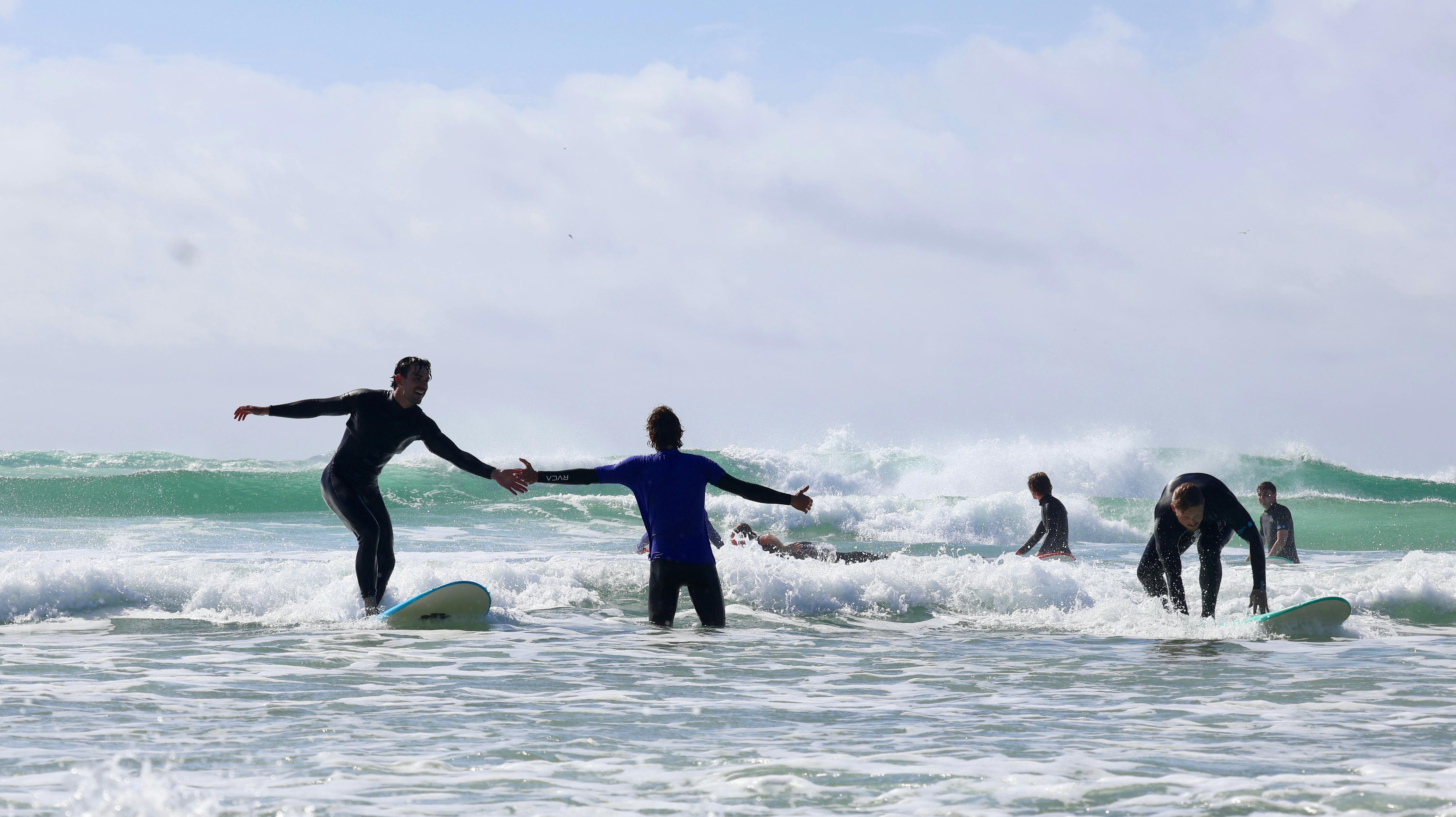 Surfing International Surf School