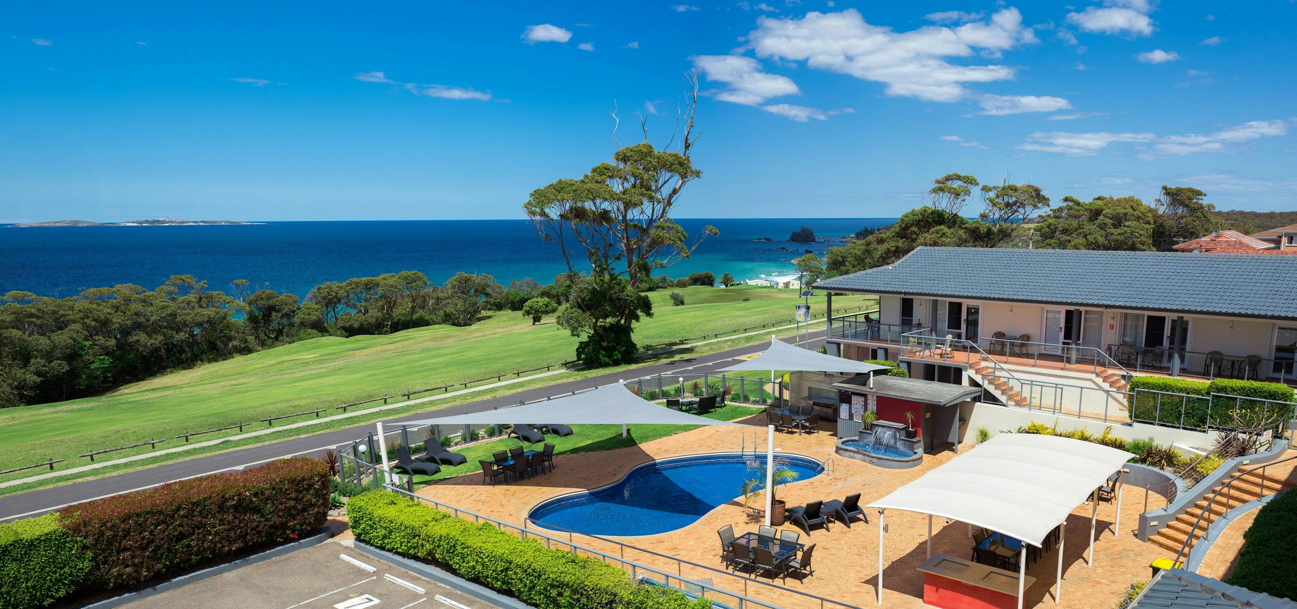 Amooran Oceanside Apartments And Motel Nsw Holidays And Accommodation Things To Do Attractions 