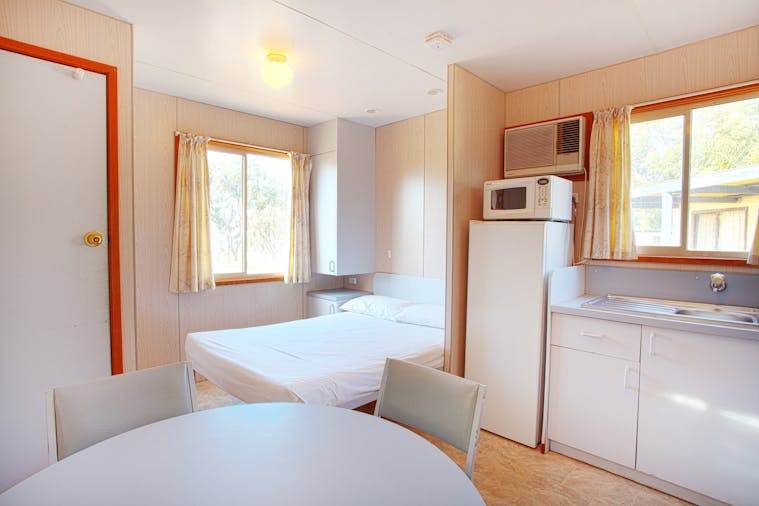 Economy External Ensuite Unit