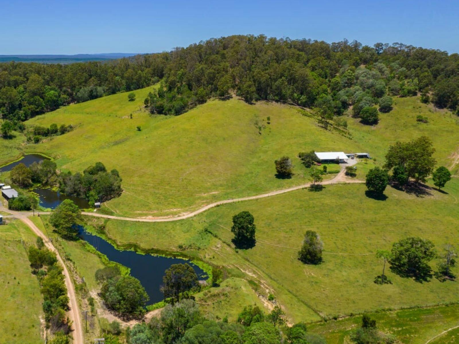 Hinterland Hideaway FarmStay