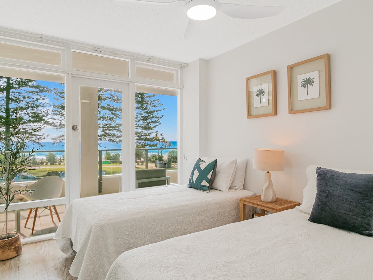 2nd bedroom