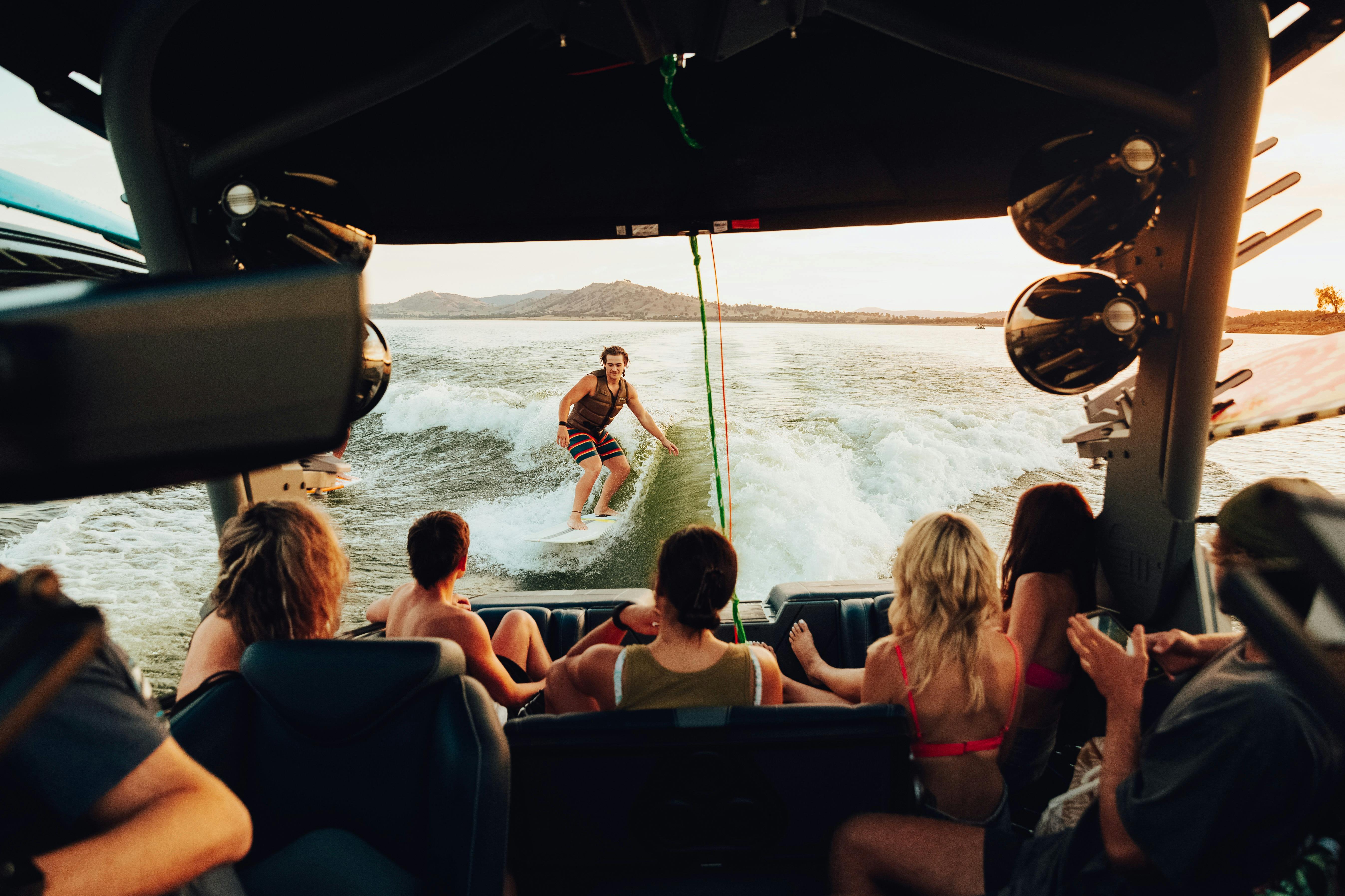Lake Hume Wakeboarding