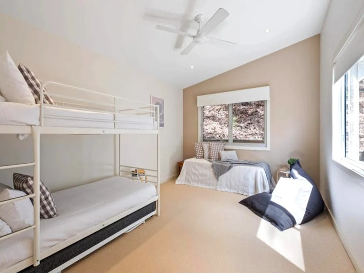 Minimalist single & bunk bedroom