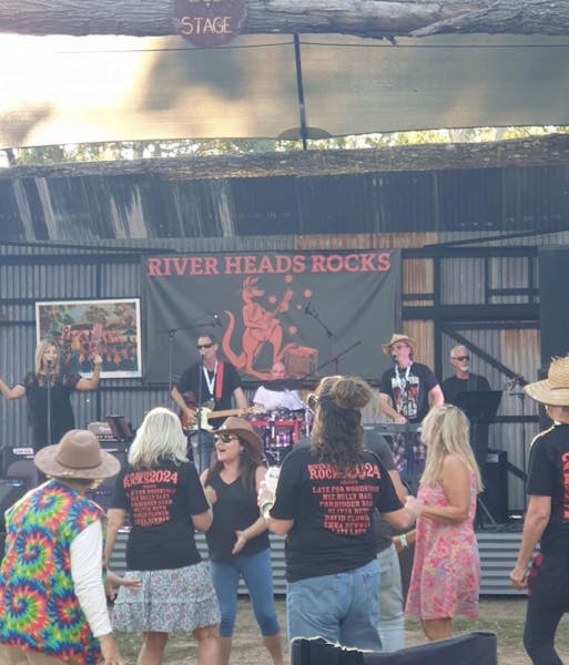 River Heads Rocks