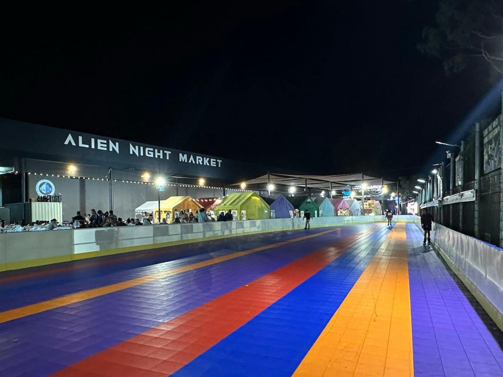 Alien Night Market