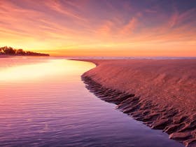 Saunders Beach