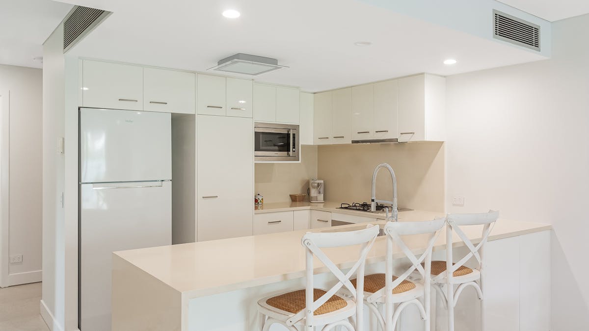 KITCHEN KITCHEN