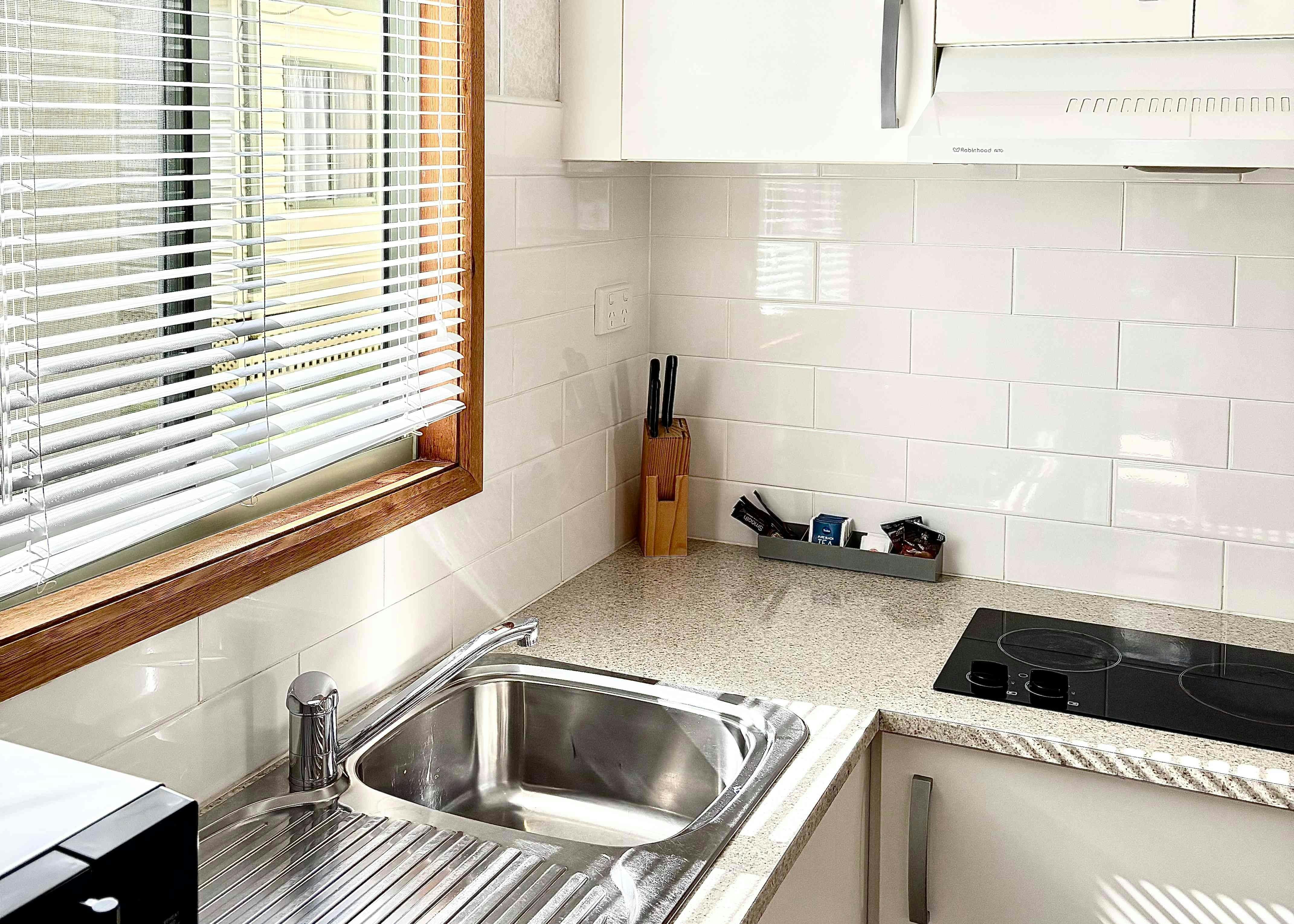 Family Cabin - Sleeps 6 Interior Kitchen