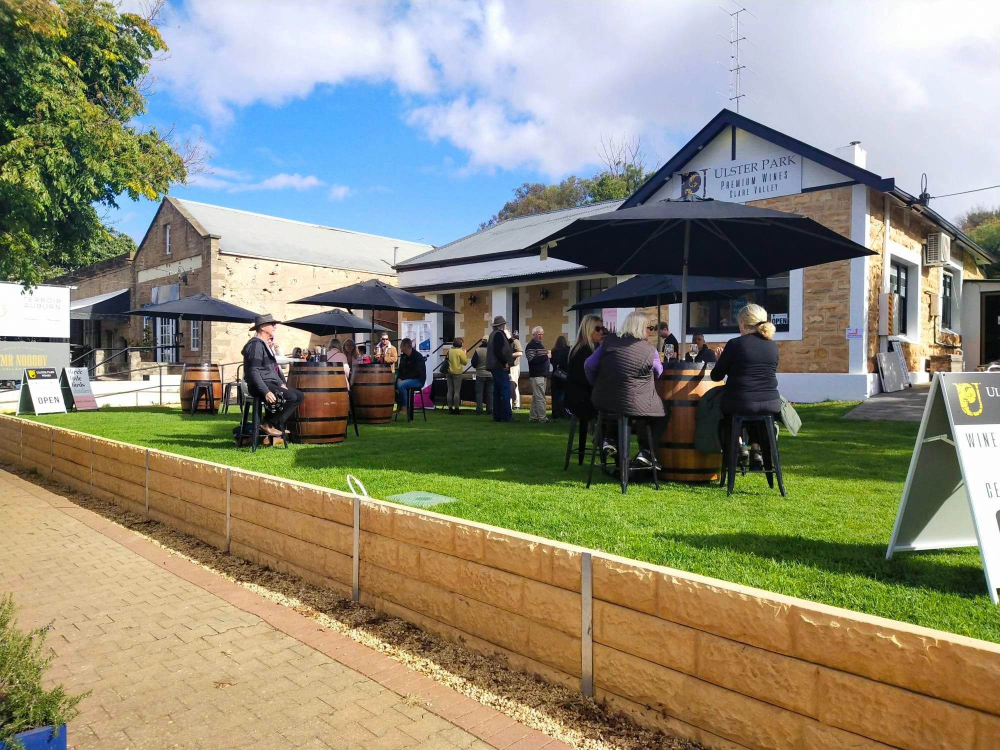 Gourmet at Ulster Park Wines, Three Little Birds Distillery, A Joyful Bunch