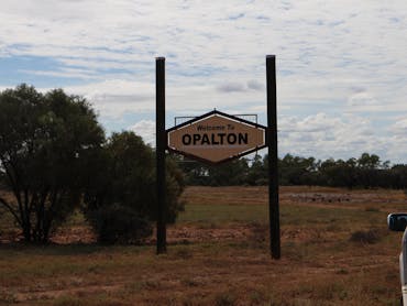 Opalton sign Opalton sign