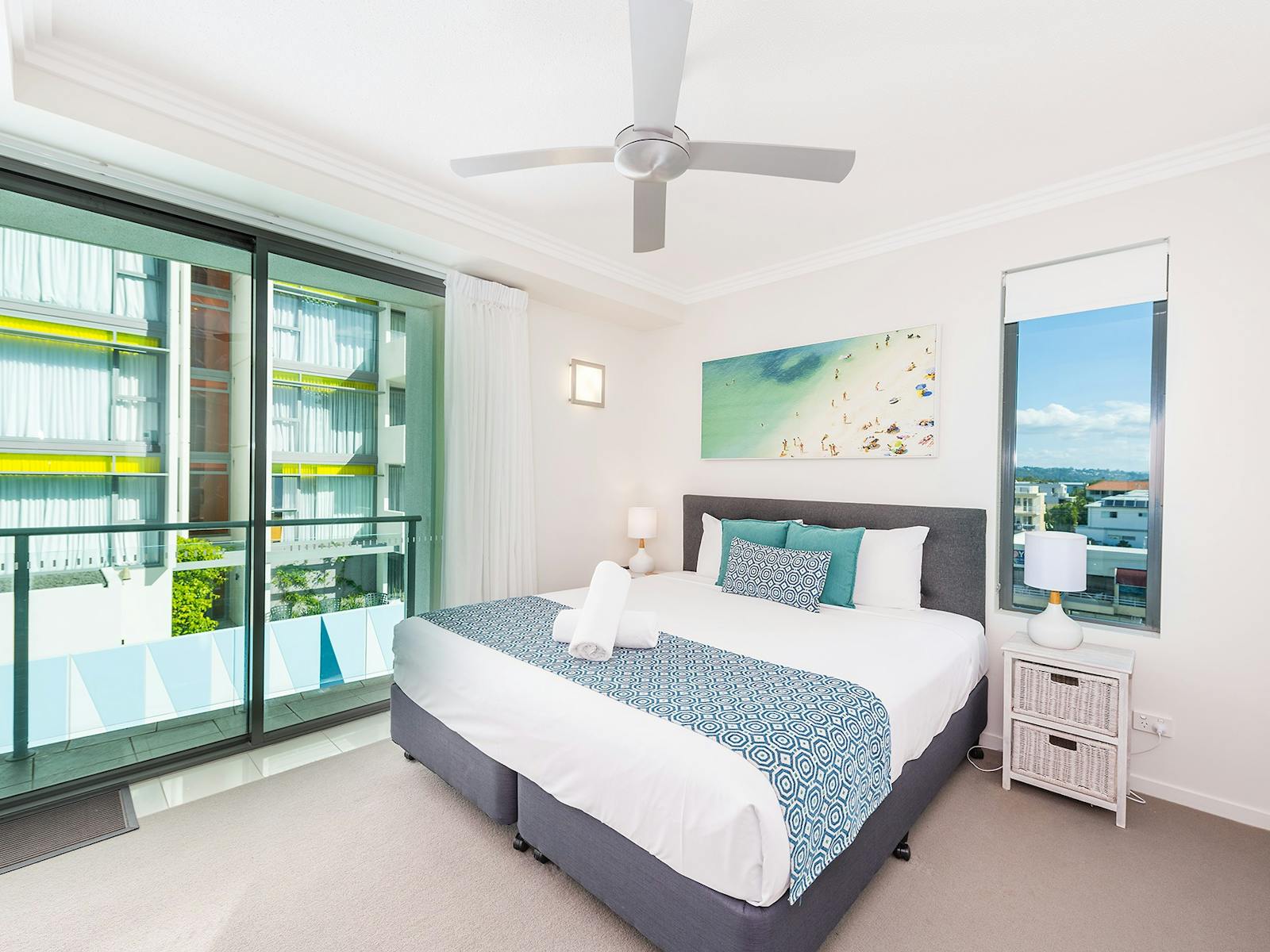 Beach on Sixth - 2 Bedroom Apartment Ocean View - Main Bedroom Beach on Sixth - 2 Bedroom Apartment Ocean View - Main Bedroom