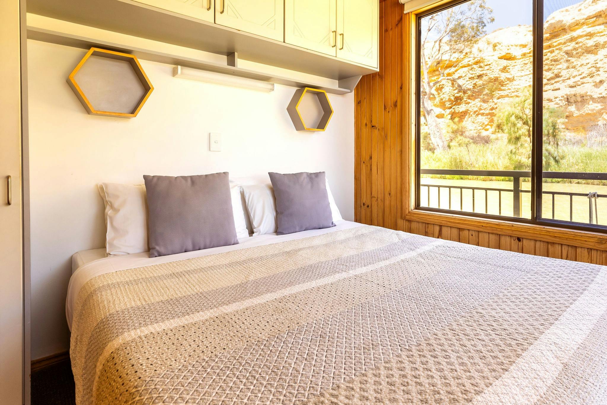 Rear bedroom