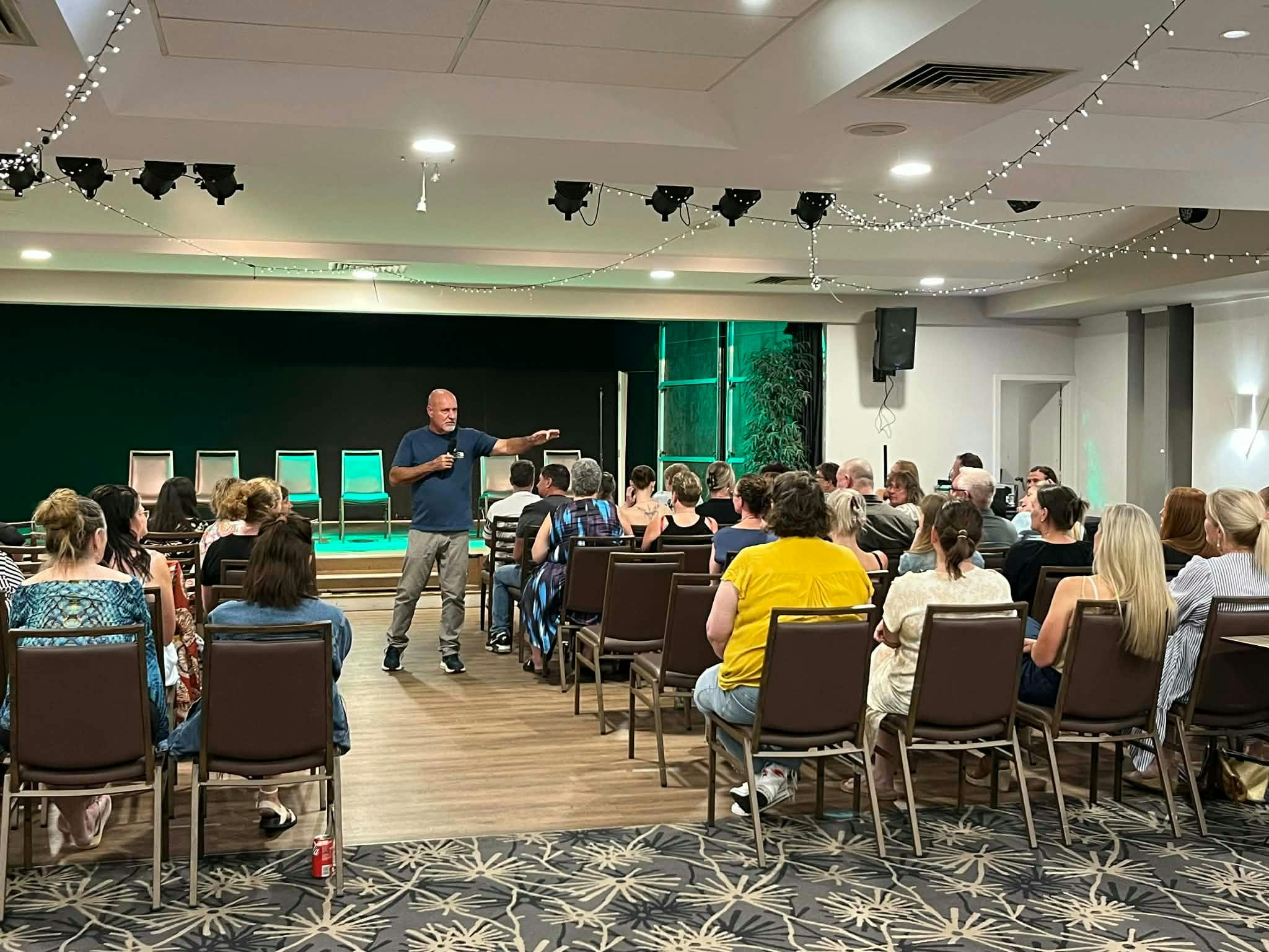 A Simon Hay live mediumship event