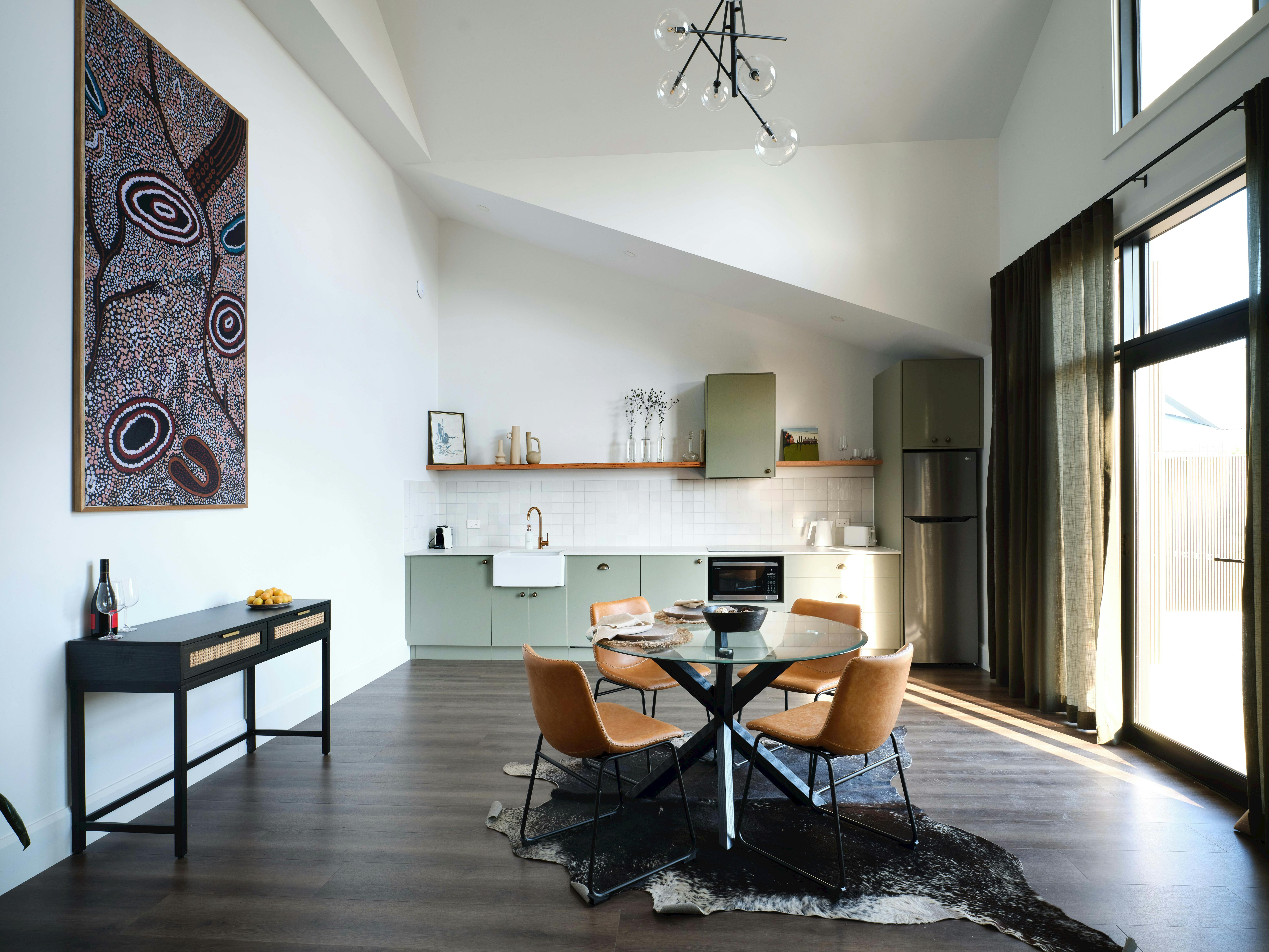 Shawwood Bottling Room Luxury Farm Stay Accommodation Dinning, Kitchen and Entrance