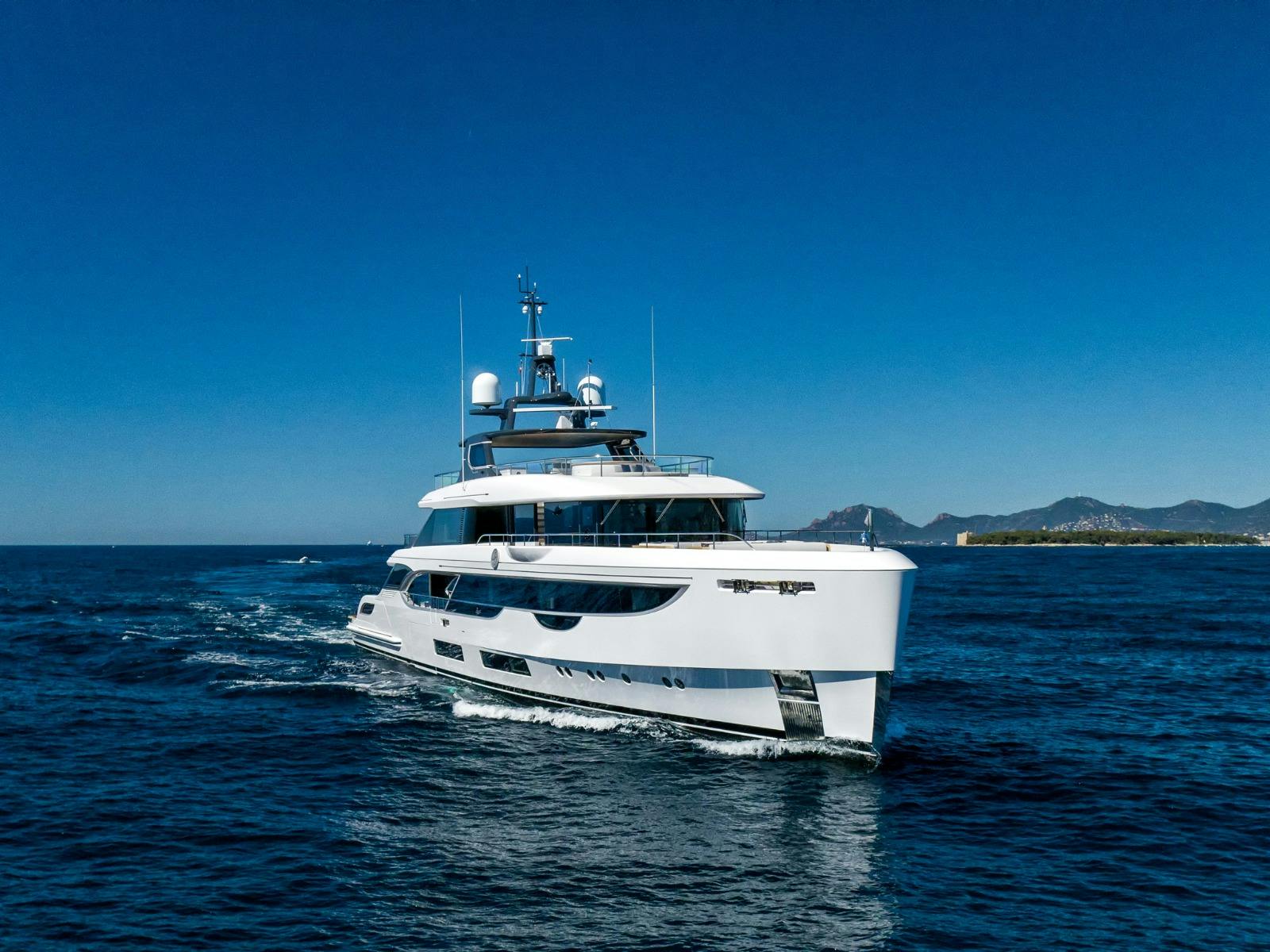 M.Y Northern Escape M.Y Northern Escape