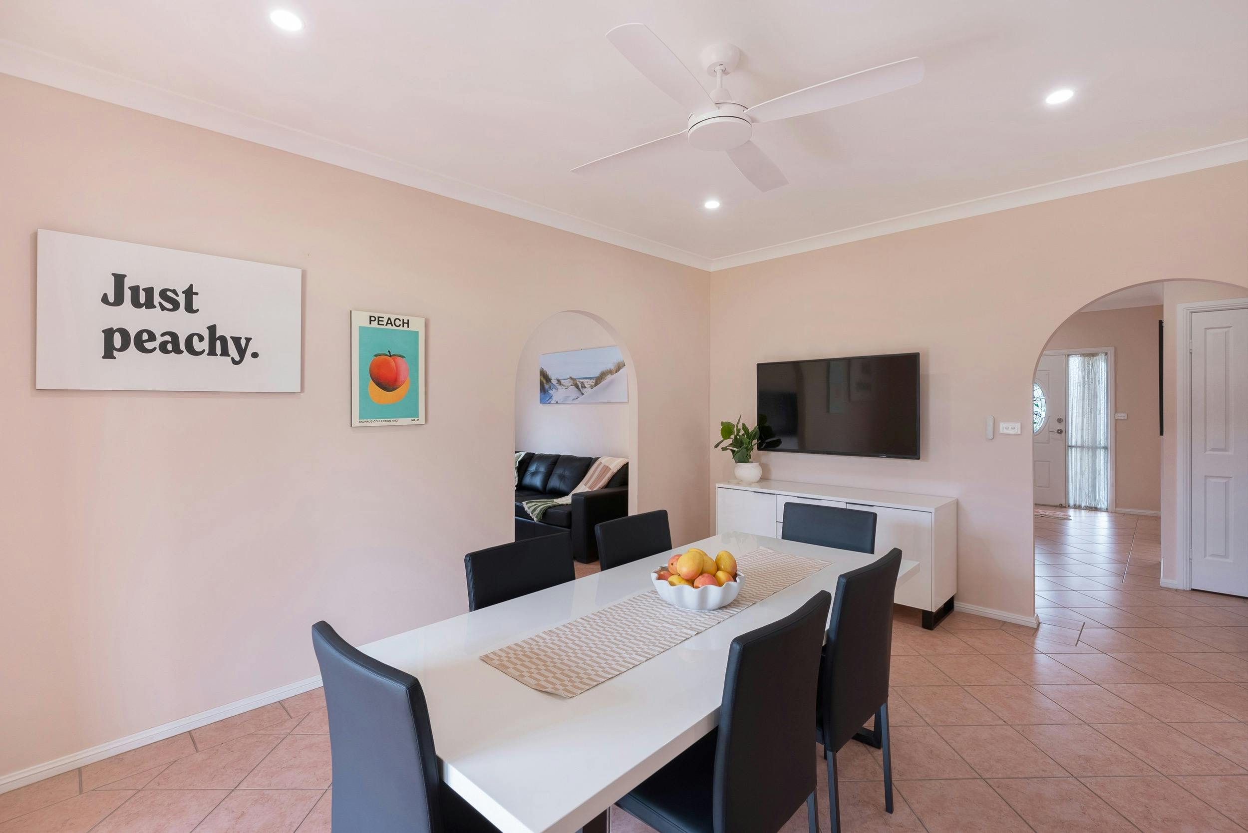 Peachy, Photographer Russell Quinn